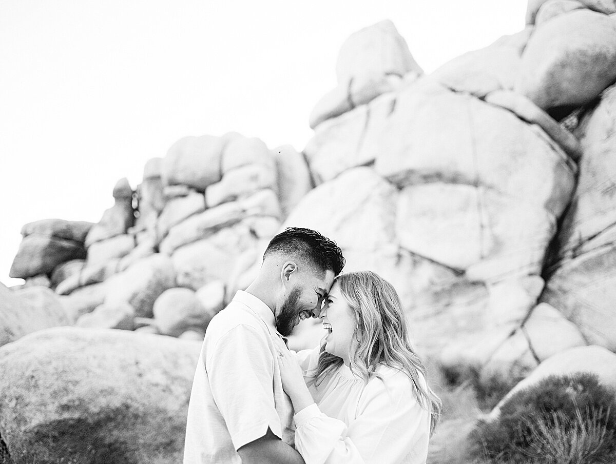 joshua-tree-engagement_0013.jpg