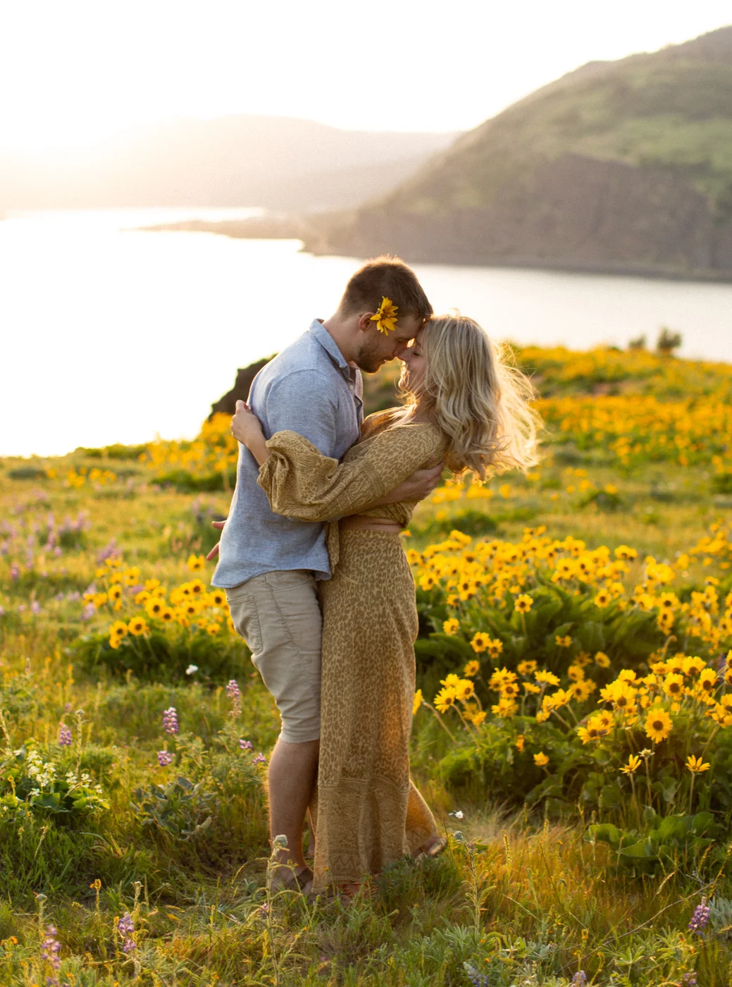 Emily+Daniel_Oregon_Engagement_Session-1-14.jpg