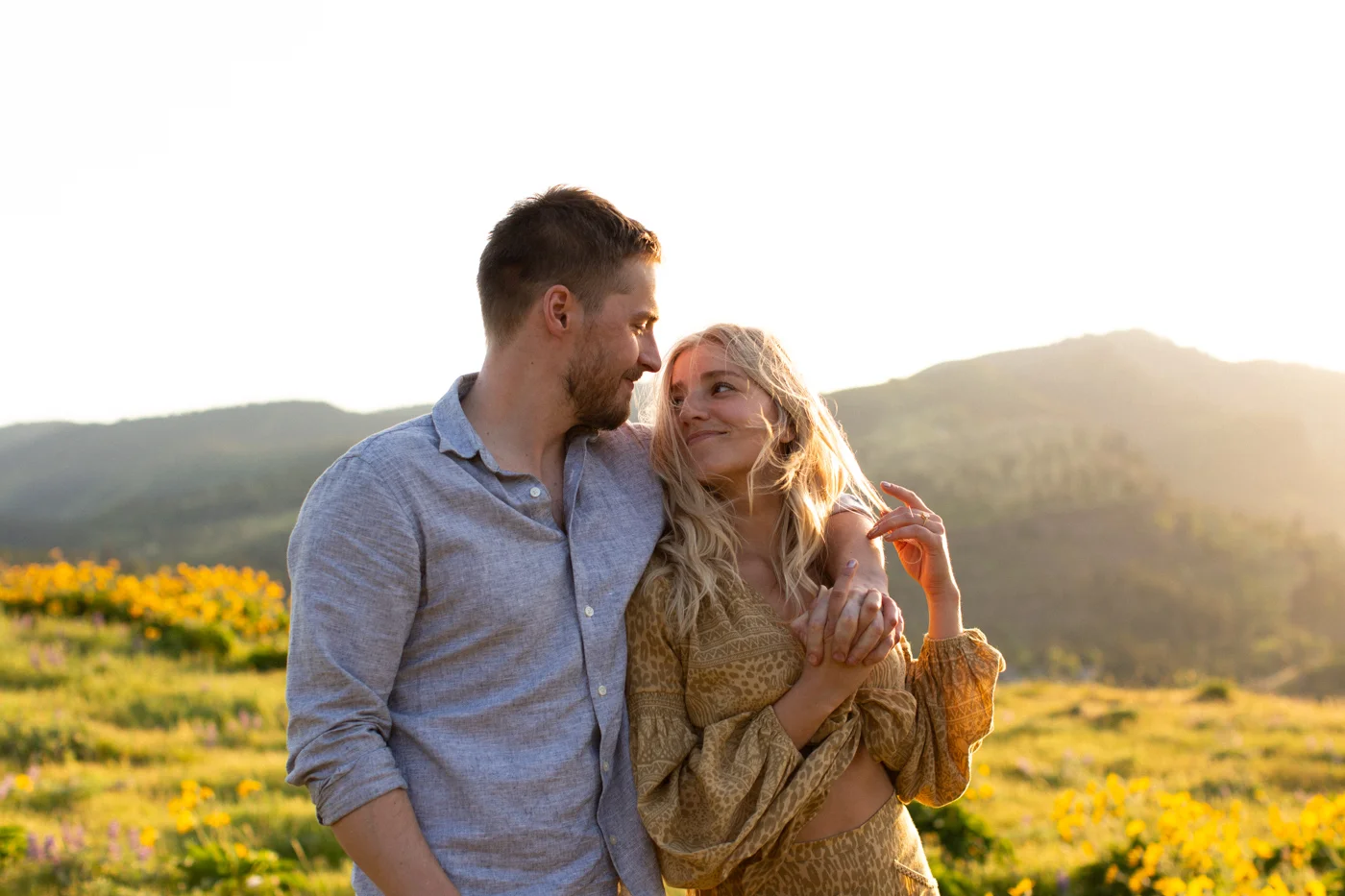 Emily+Daniel_Oregon_Engagement_Session-1-13.jpg