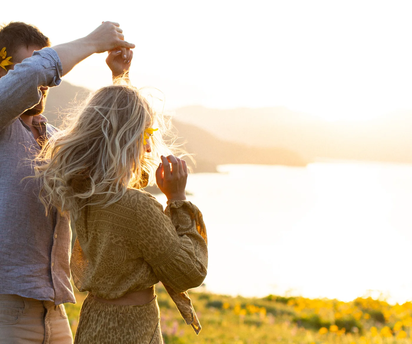 Emily+Daniel_Oregon_Engagement_Session-1-20.jpg