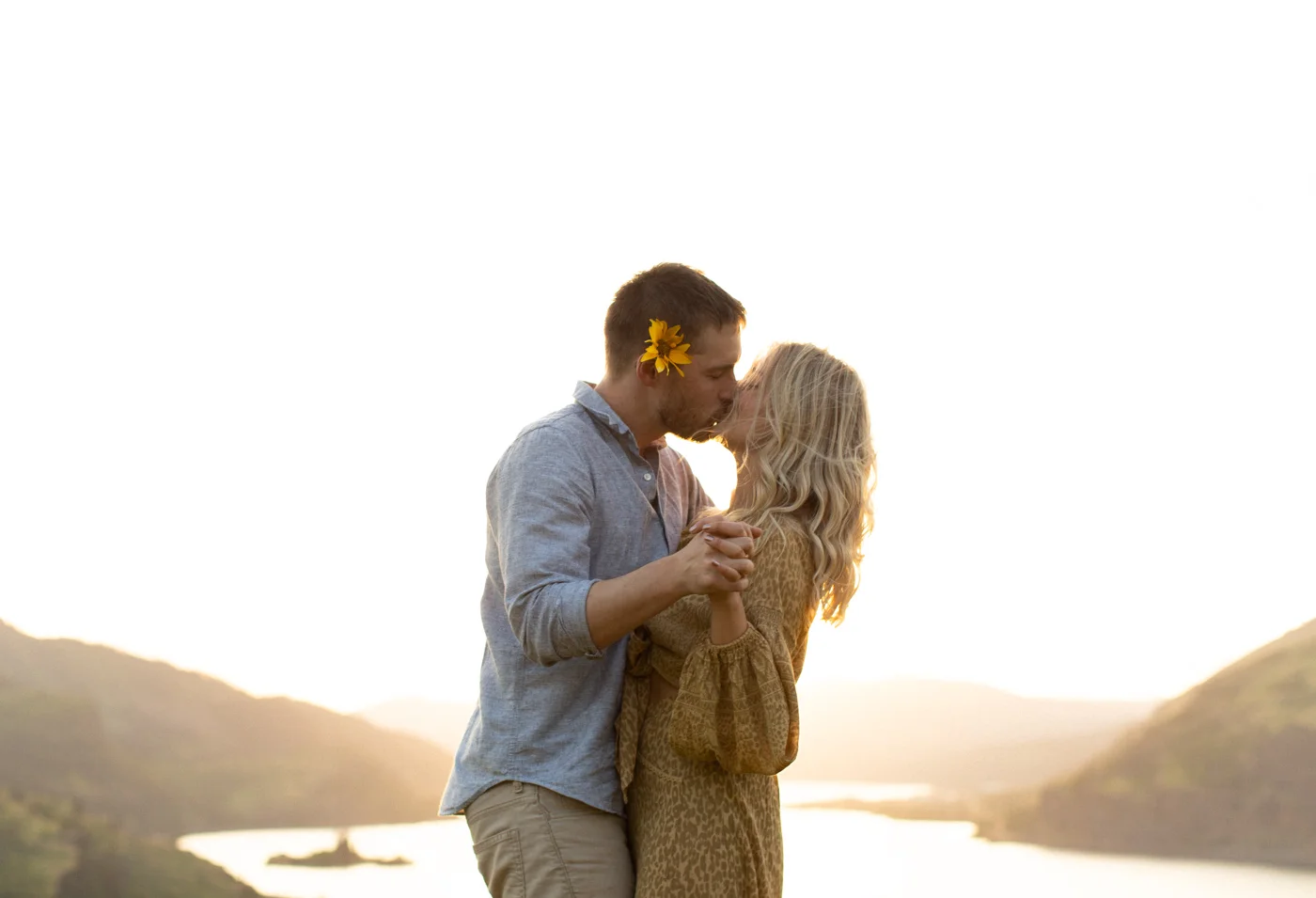 Emily+Daniel_Oregon_Engagement_Session-1-20.jpg