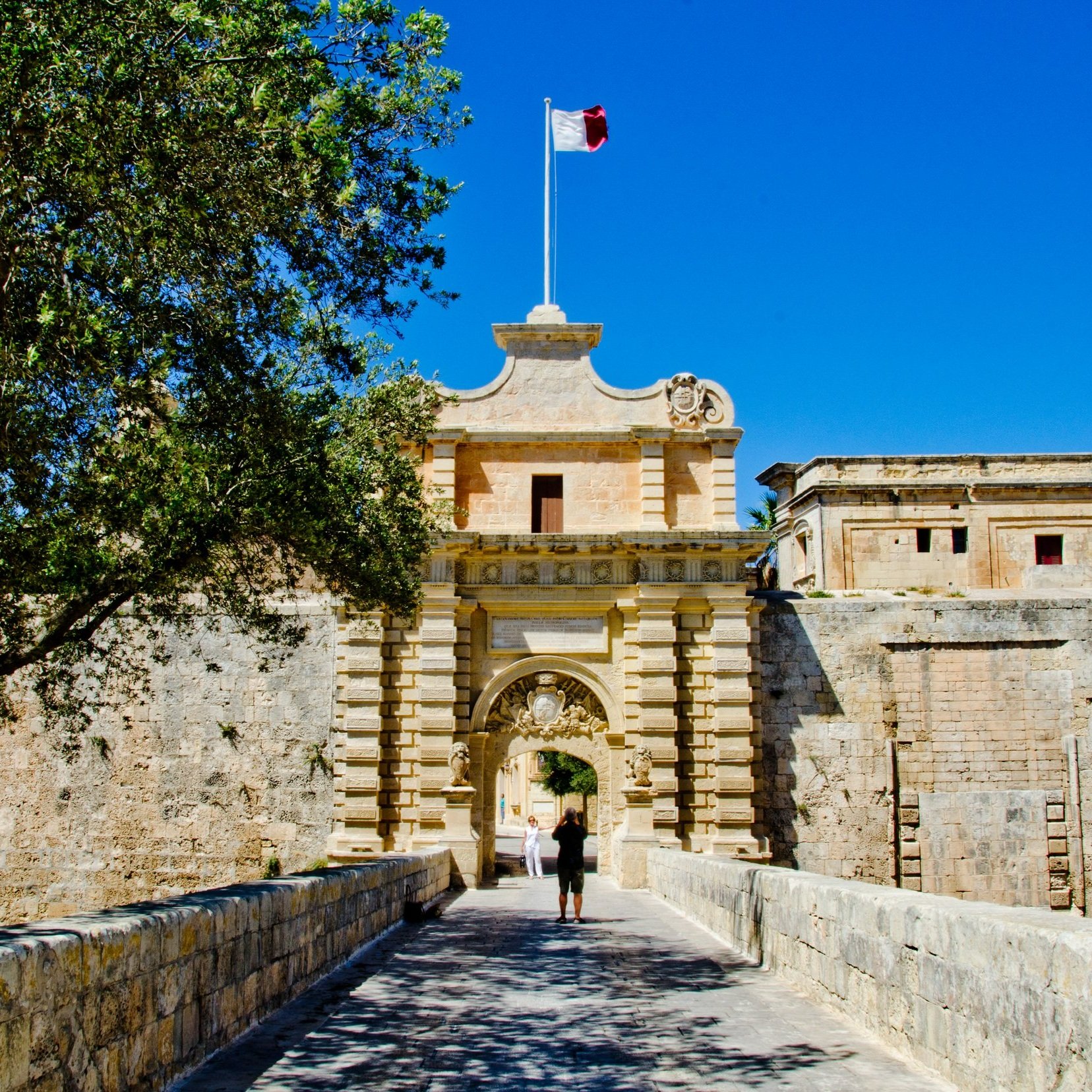 Mdina+Gate+%281%29.jpg