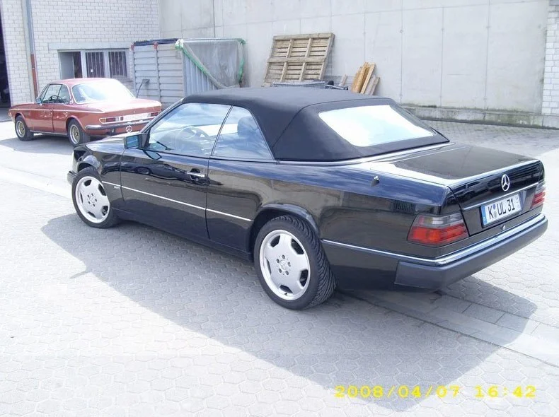 Mercedes-Benz W124 320 Cabriolet