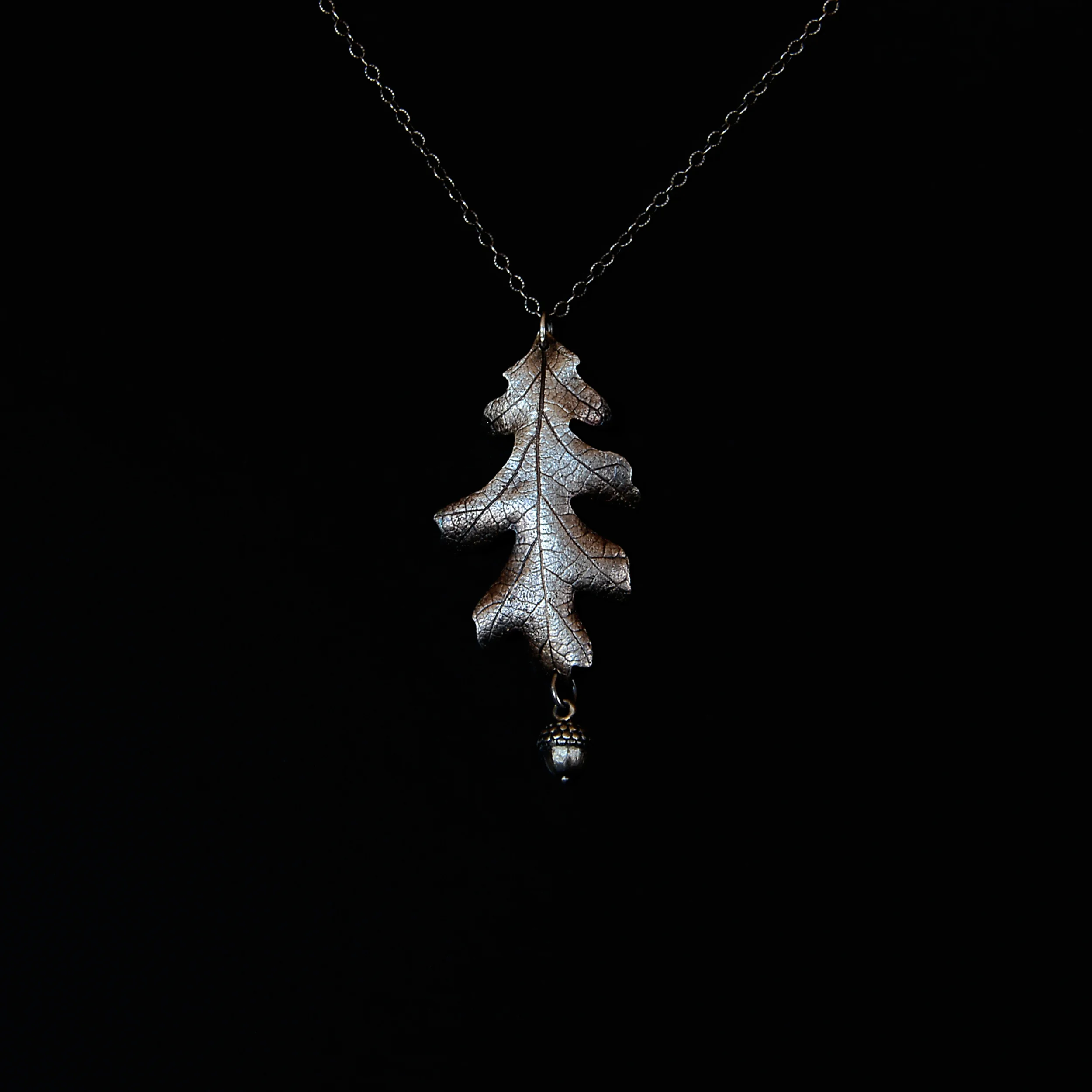oak-pendant-michelle-hoting-web.jpg