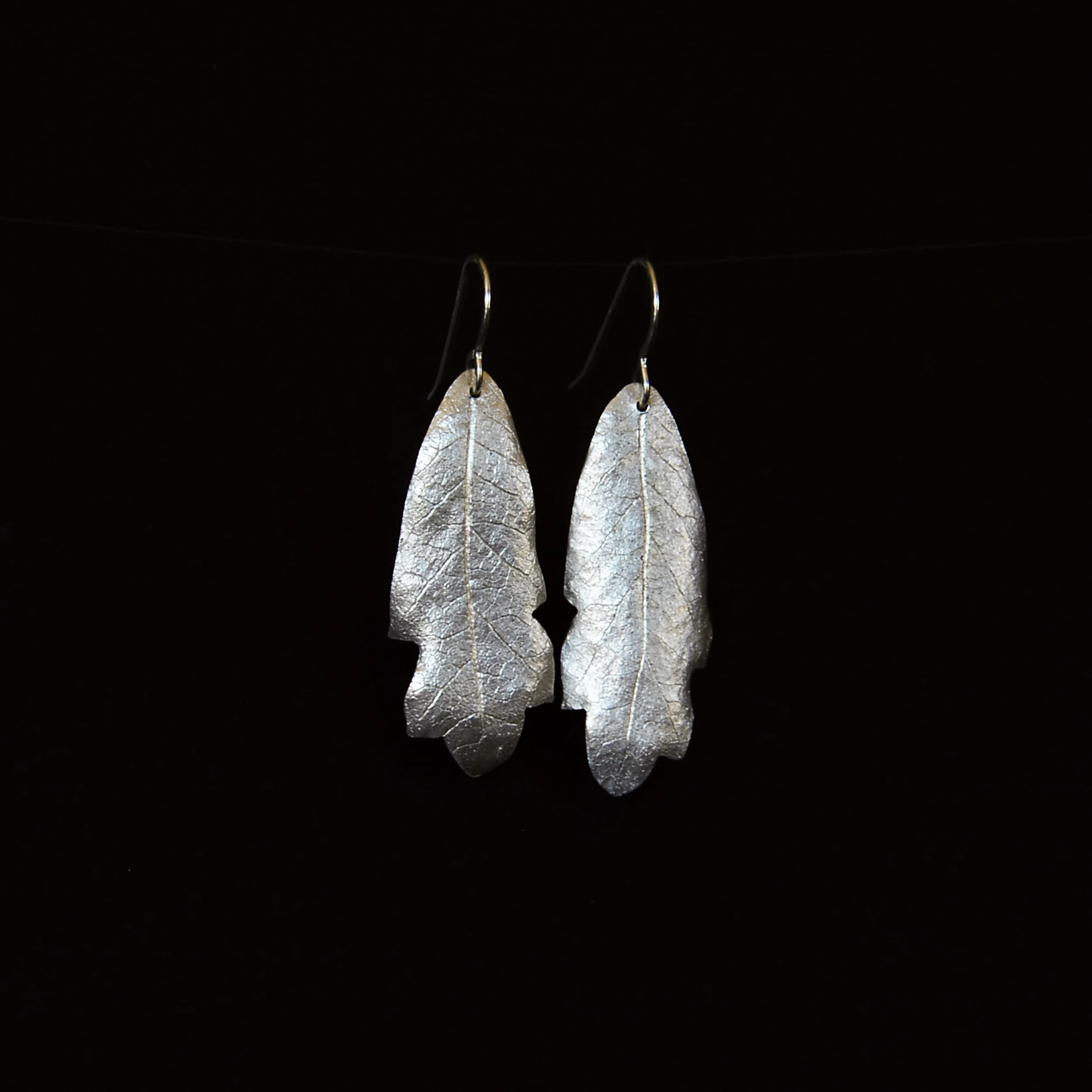 oak-earrings-michelle-hoting-web.jpg