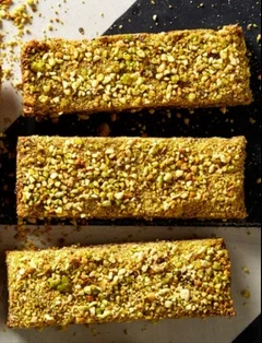 Prune-Pistachio Oat Bars