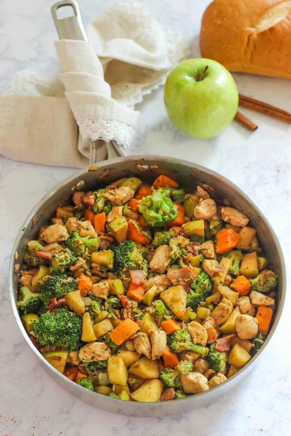 One Pan Chicken with Apples