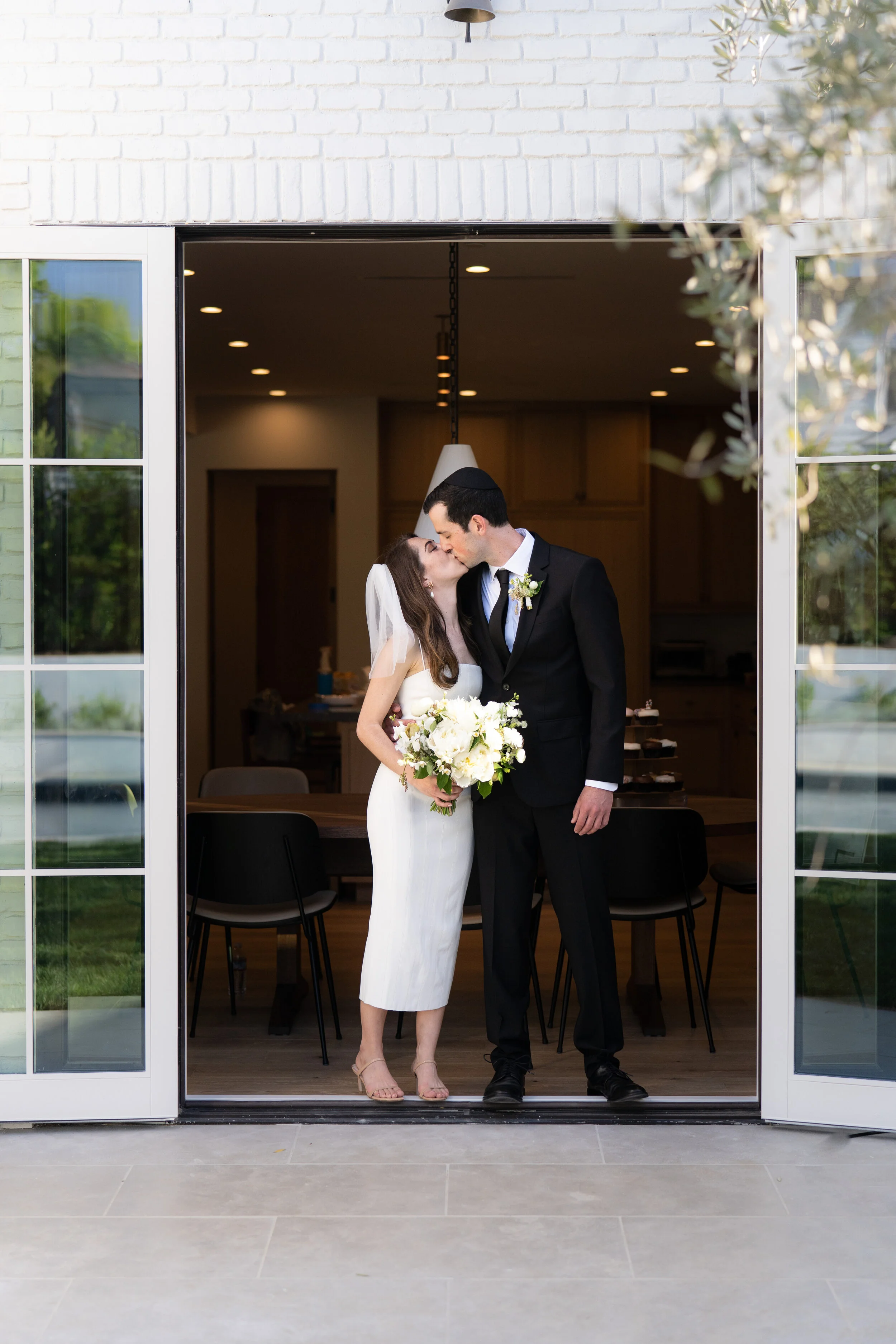 alana-isaac-wedding-145-_CWF5008-lakidsphotography.jpg