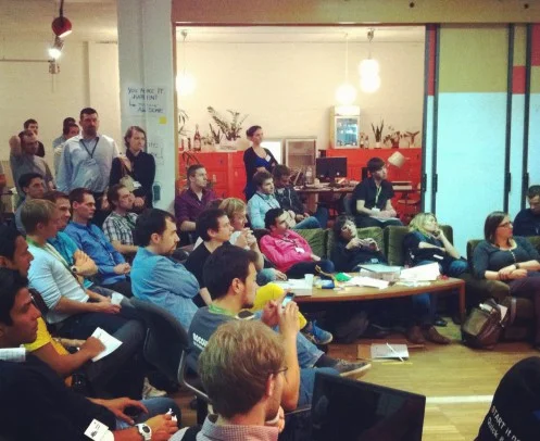 startup_live_vienna-497x406.jpg