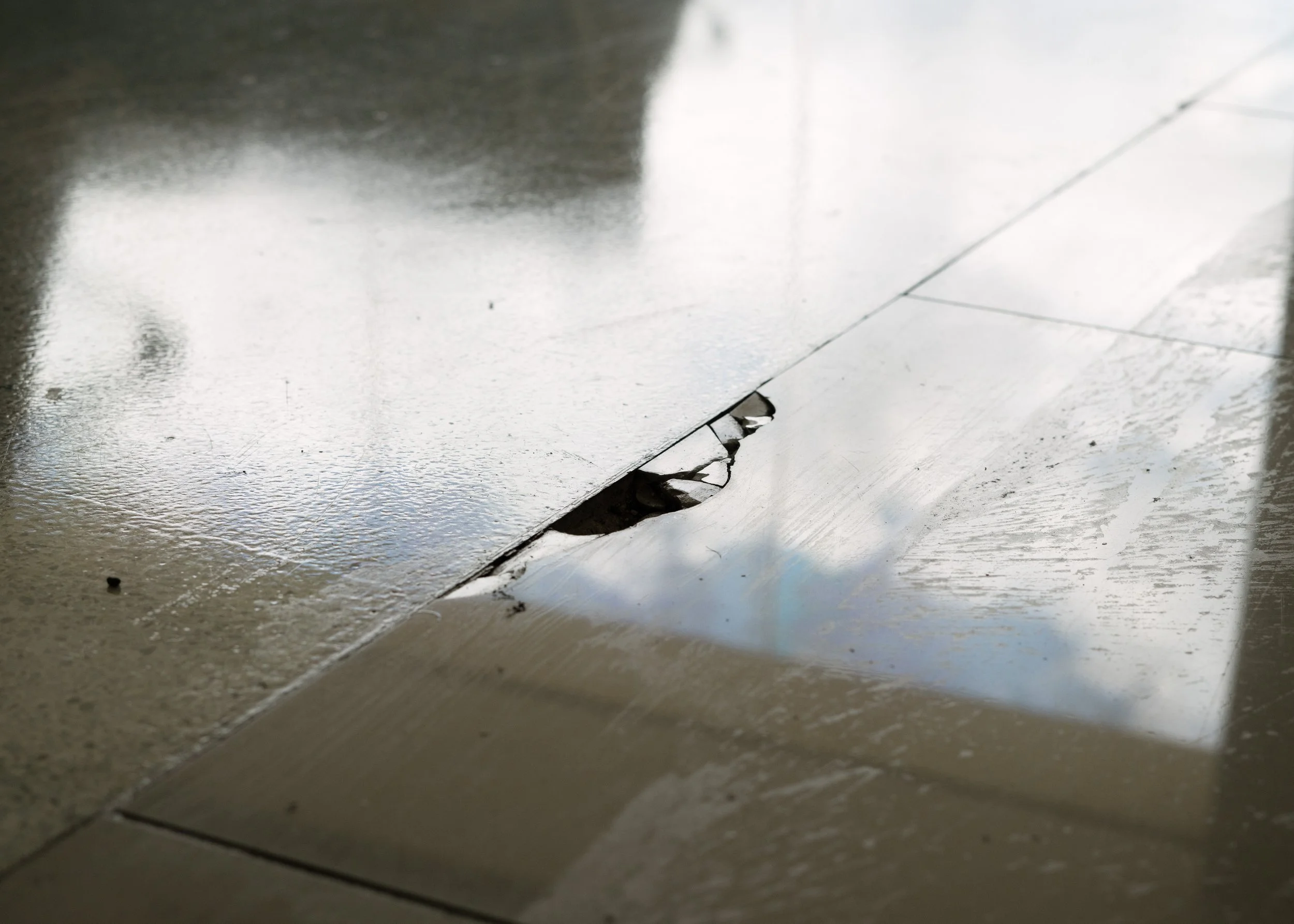 airportfloor.jpg