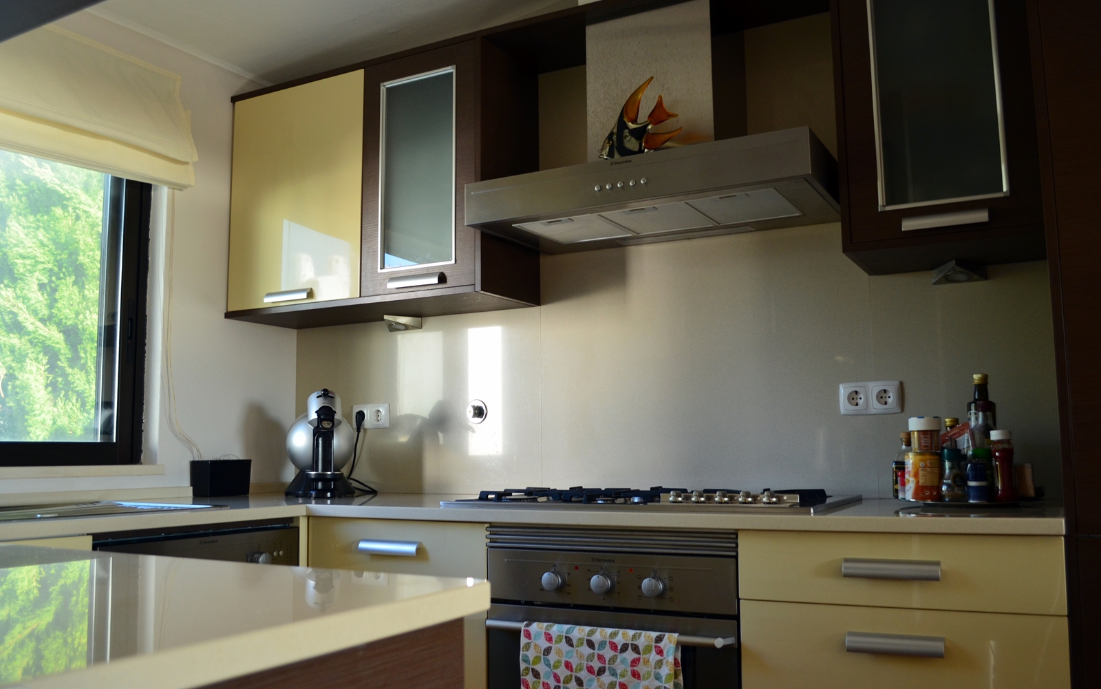 © Algarve Beach Pad (Inside) - 010 modern kitchen (web).jpg
