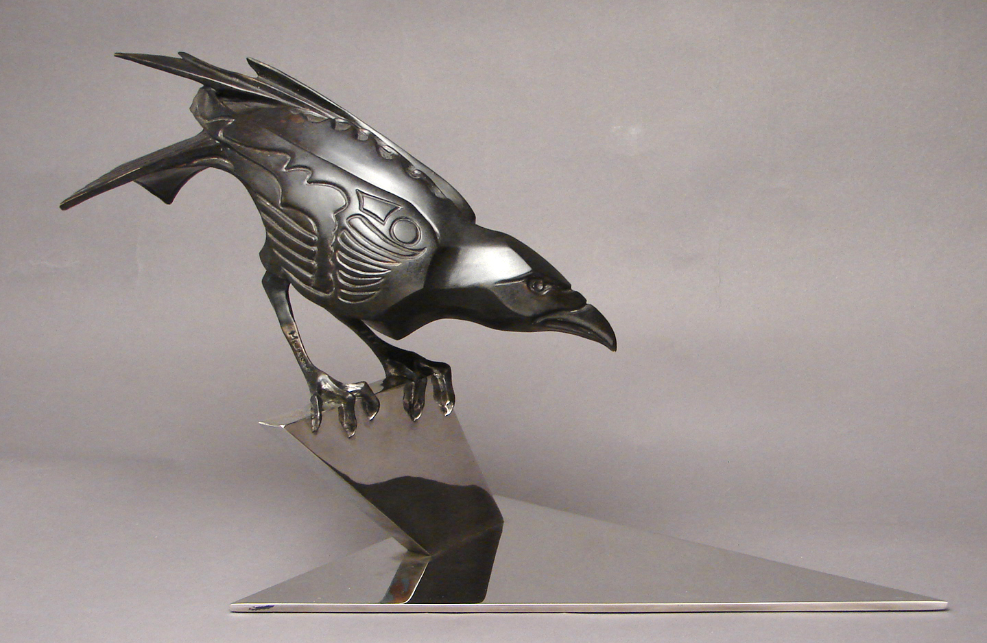 bronze-crow-sculptures-by-john-maisano-2.jpg