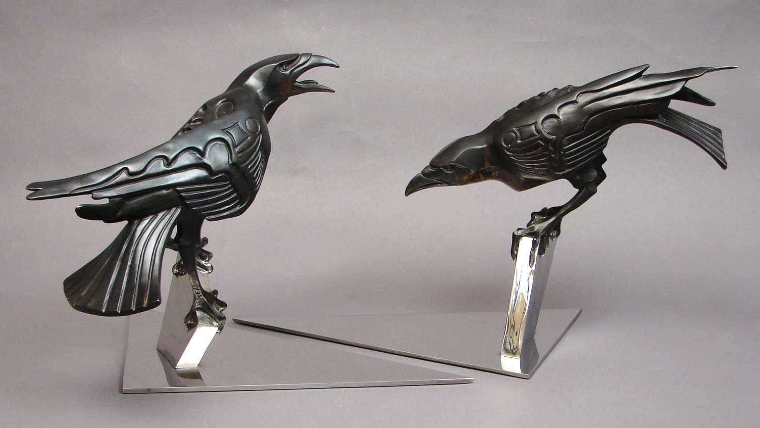 bronze-crow-sculptures-by-john-maisano-4.jpg
