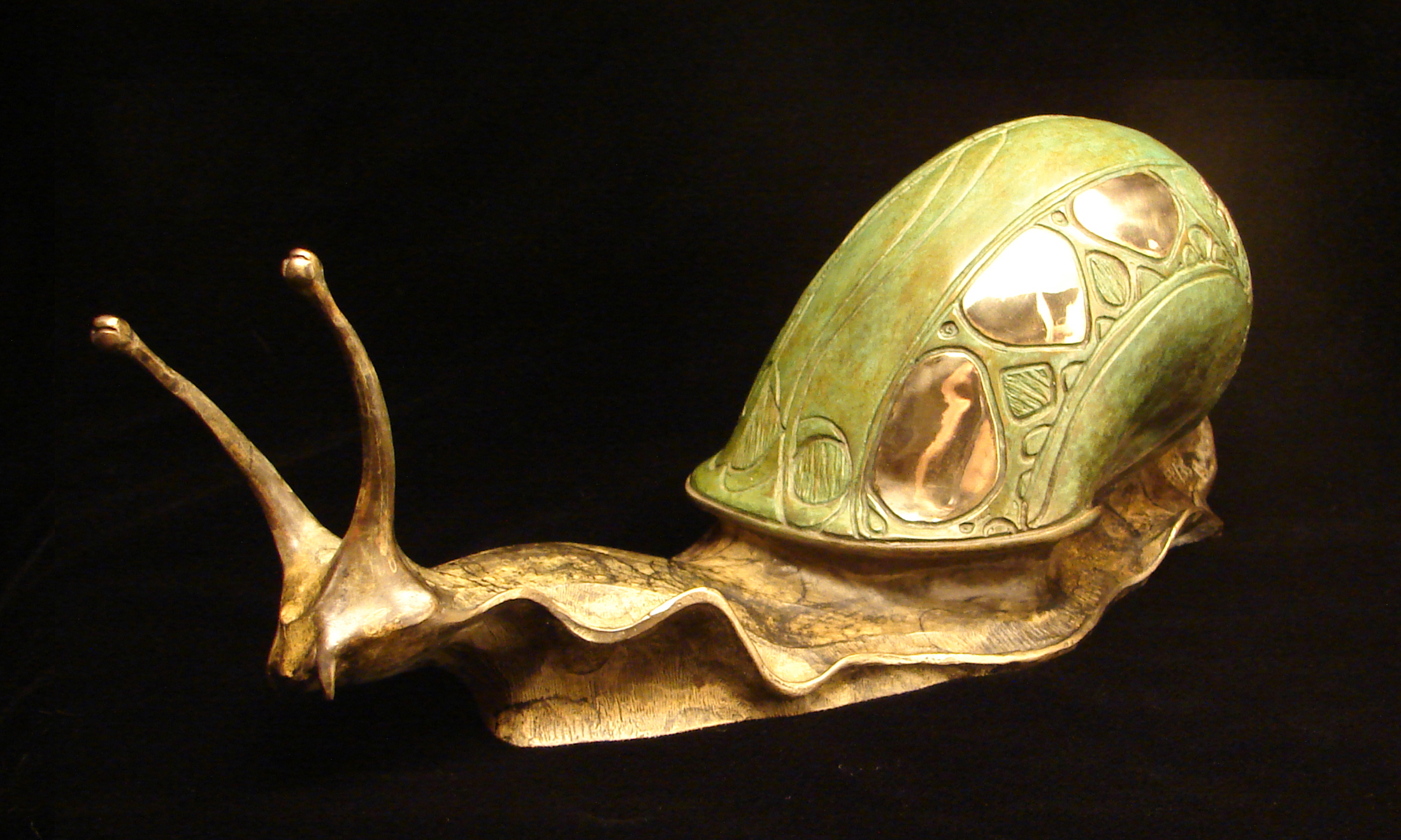 bronze-large-snail-sculpture-john-maisano-1.jpg
