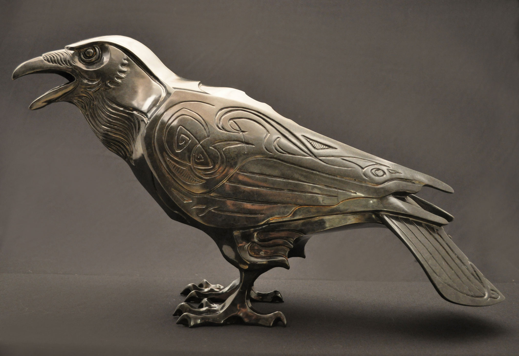 Raven-Sculpture-Bronze-John-Maisano---1.jpg