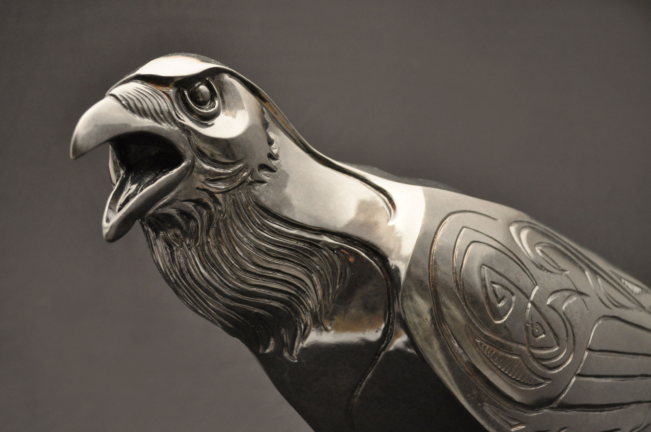 Raven-Sculpture-Bronze-John-Maisano---9.jpg