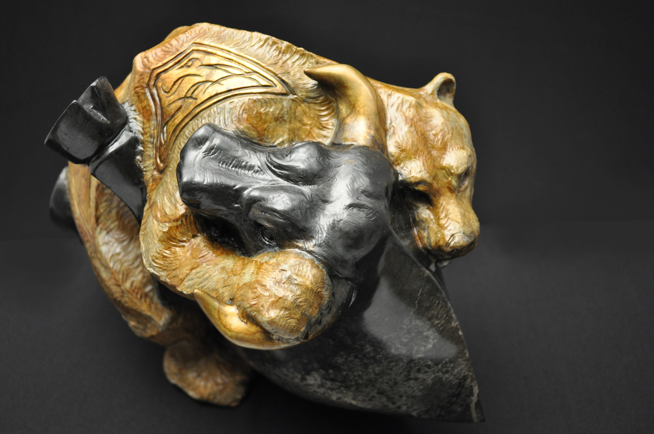 stock-market-bull-bear-bronze-sculpture-john-maisano-13.jpg