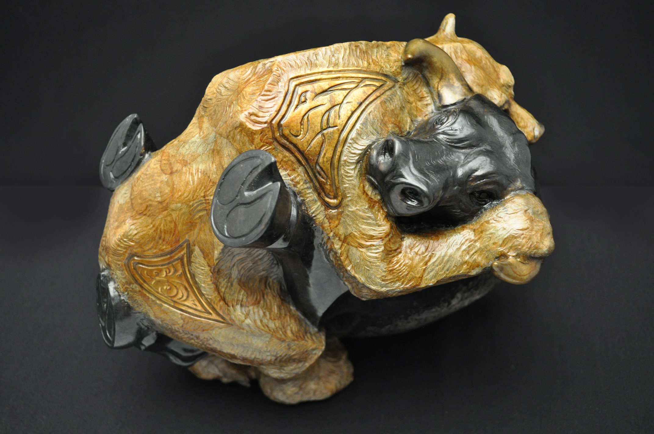 stock-market-bull-bear-bronze-sculpture-john-maisano-14.jpg