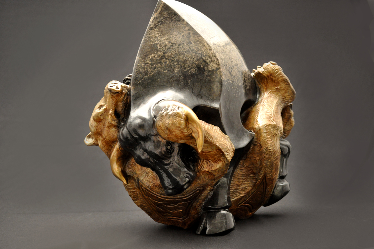 bull-and-bear-sculpture-john-maisano-22-small.jpg