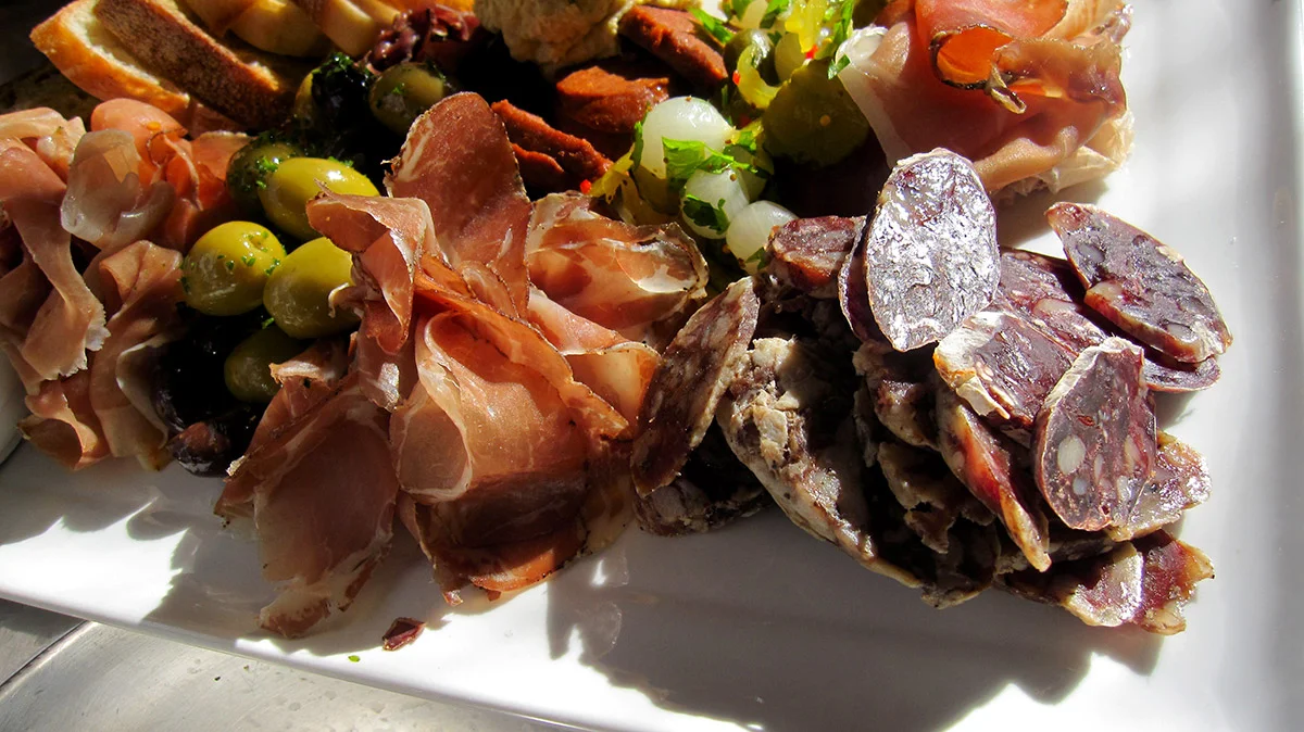 Country ham, coppa, finnochiona and venison saucisson