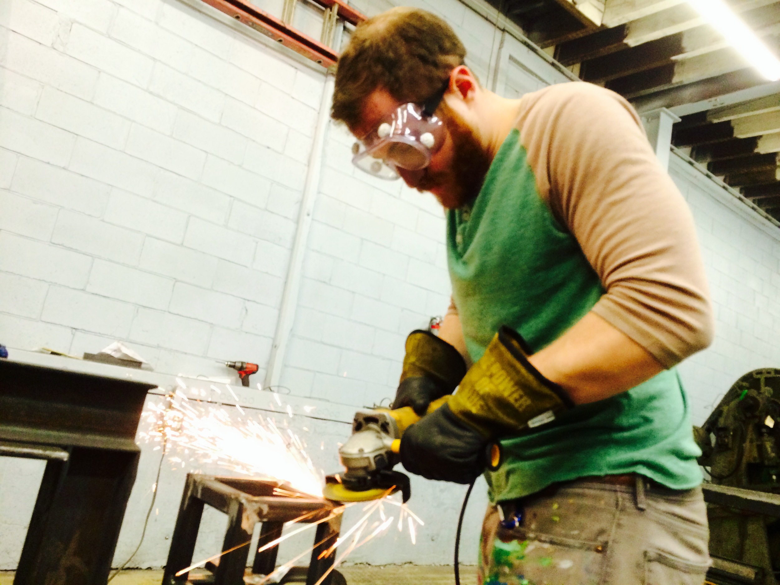 Daniel grinds the Metal!