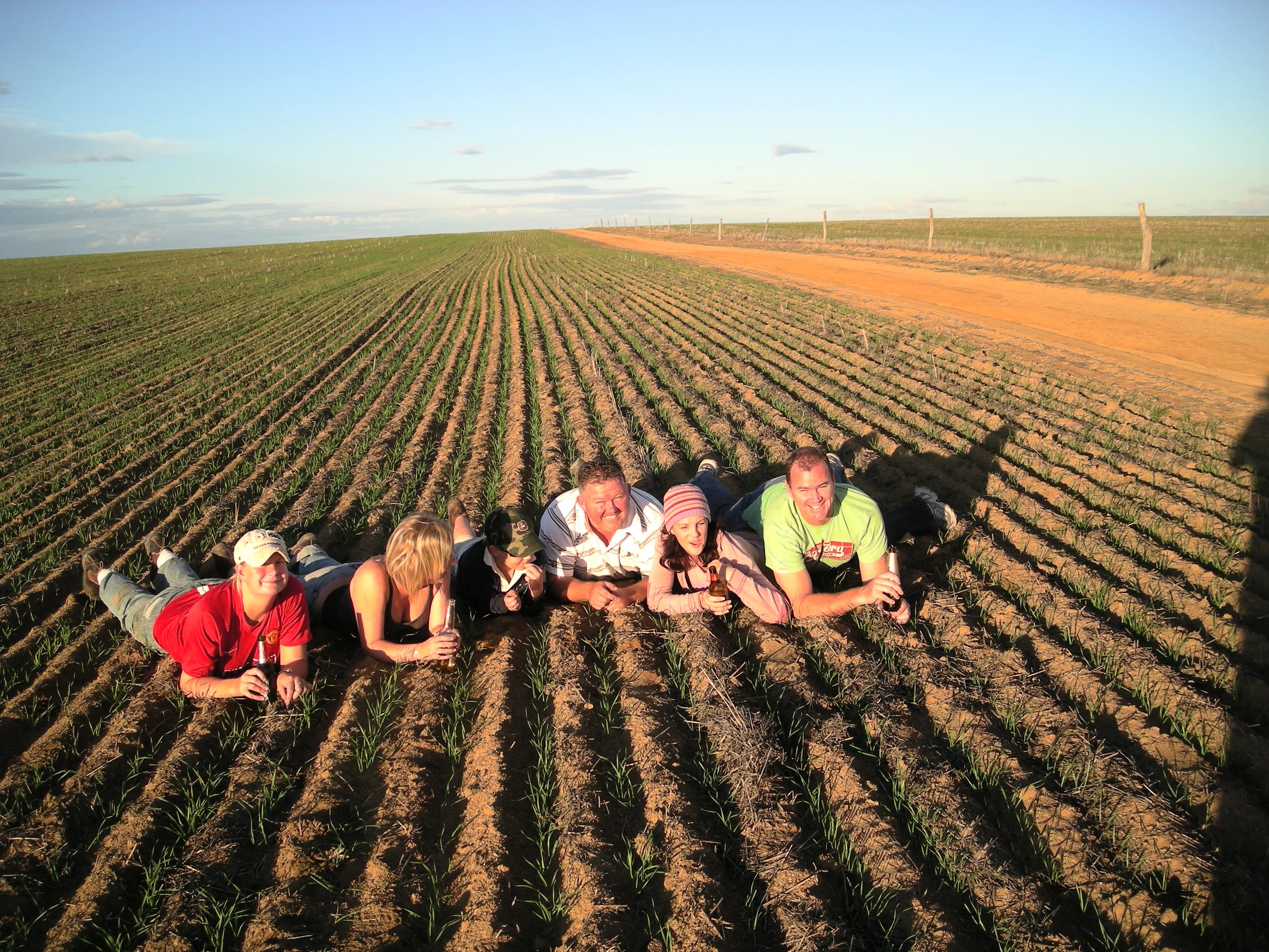 Working on a farm will get you out meeting real Australians AND get you your second year visa!