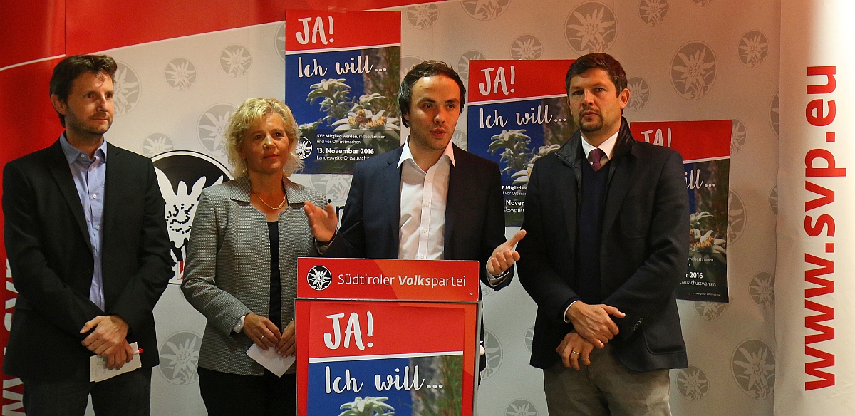 Vorstellung der Kampagne zur Neuwahl der SVP-Ortsausschüsse.