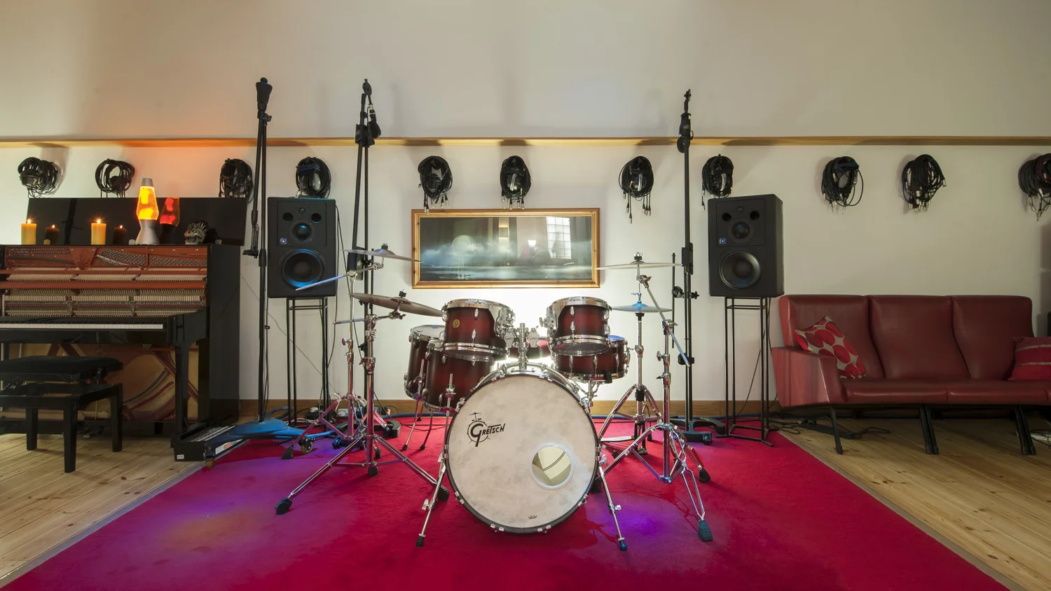 Live Room entrance view