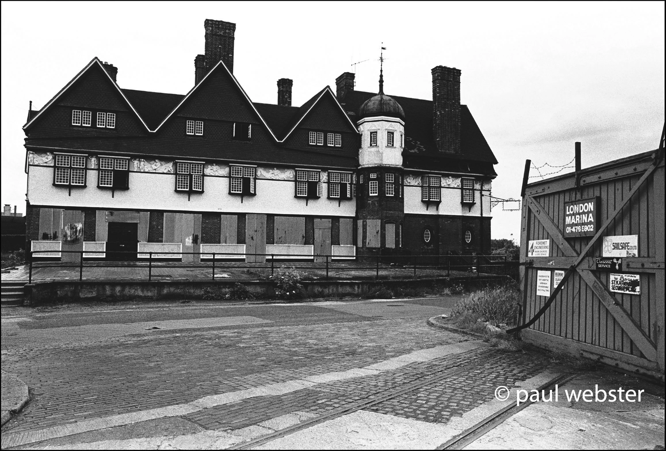 The Royal Docks — London's Docks
