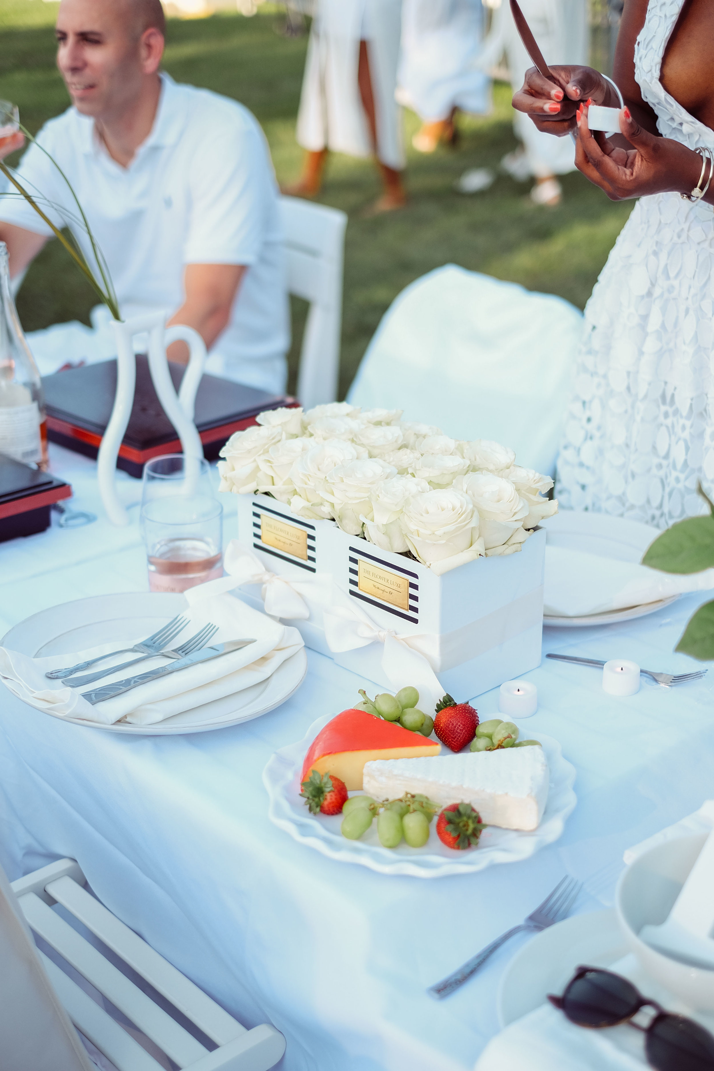 DinerEnBlanc-1.jpg