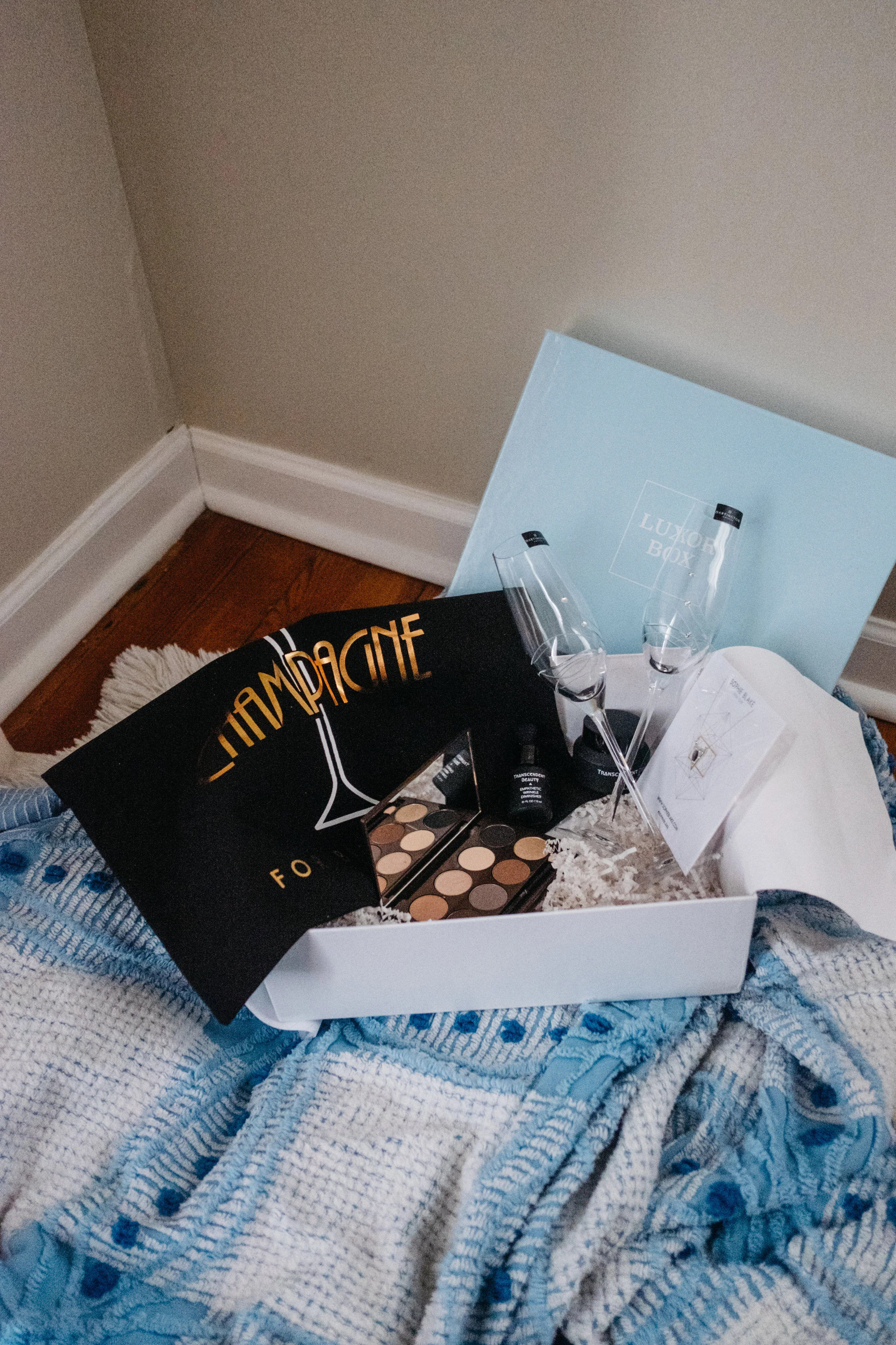 Luxor-Box-Review-1.jpg