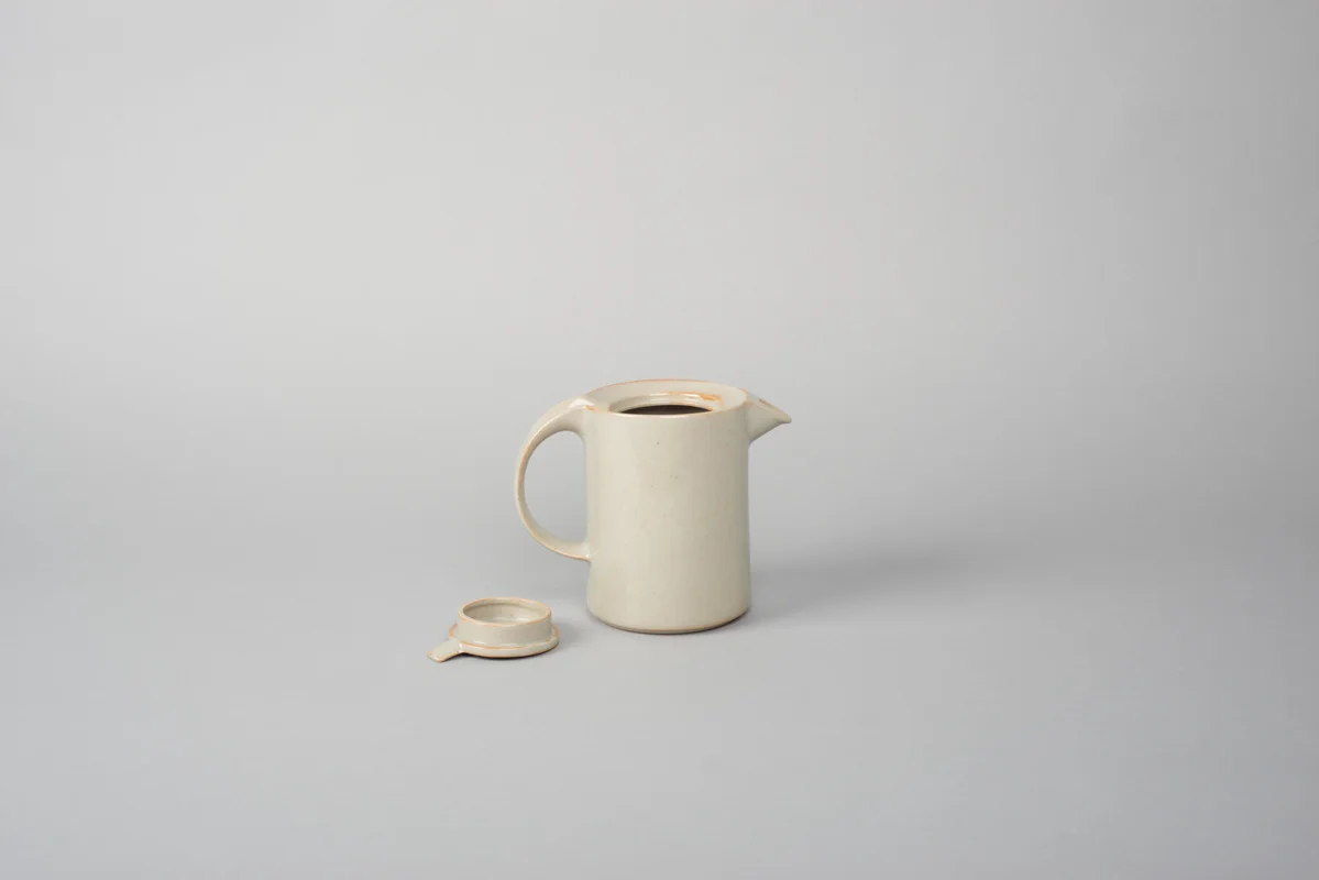 native&co-stoneware-ceramic-tea-pot