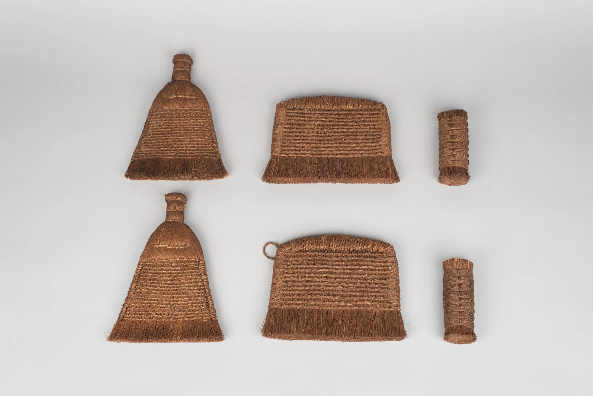 native&co-palm-fibre-hard-mounting-brush