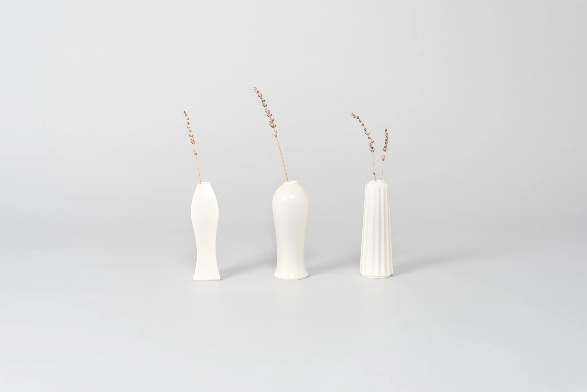 native&co-porcelain-flower-vase-heishi