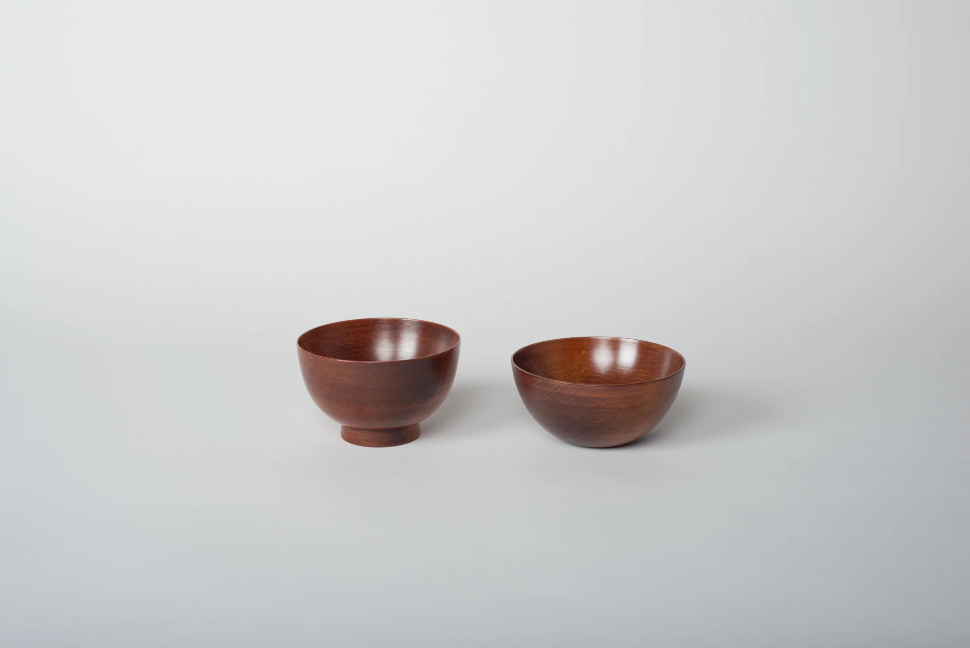 native&co-lacquered-maple-bowl-with-plate