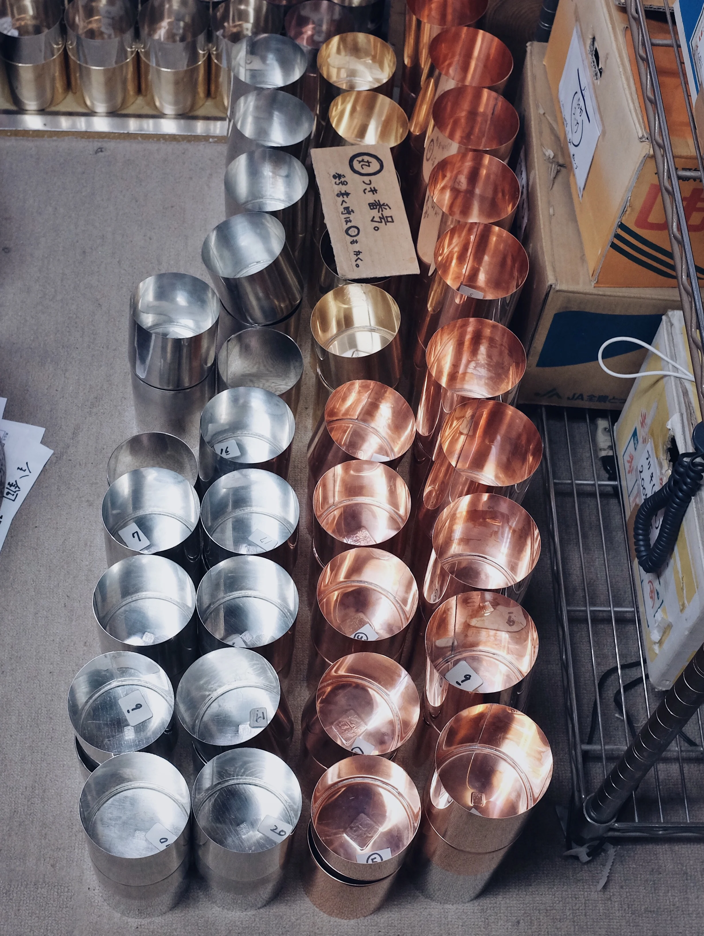The outer wall made from brass or copper is lined with an internal tin wall. Its double walled design retains the flavour and quality of freshly picked tealeaves as well as coffee beans, herbs, and spices.