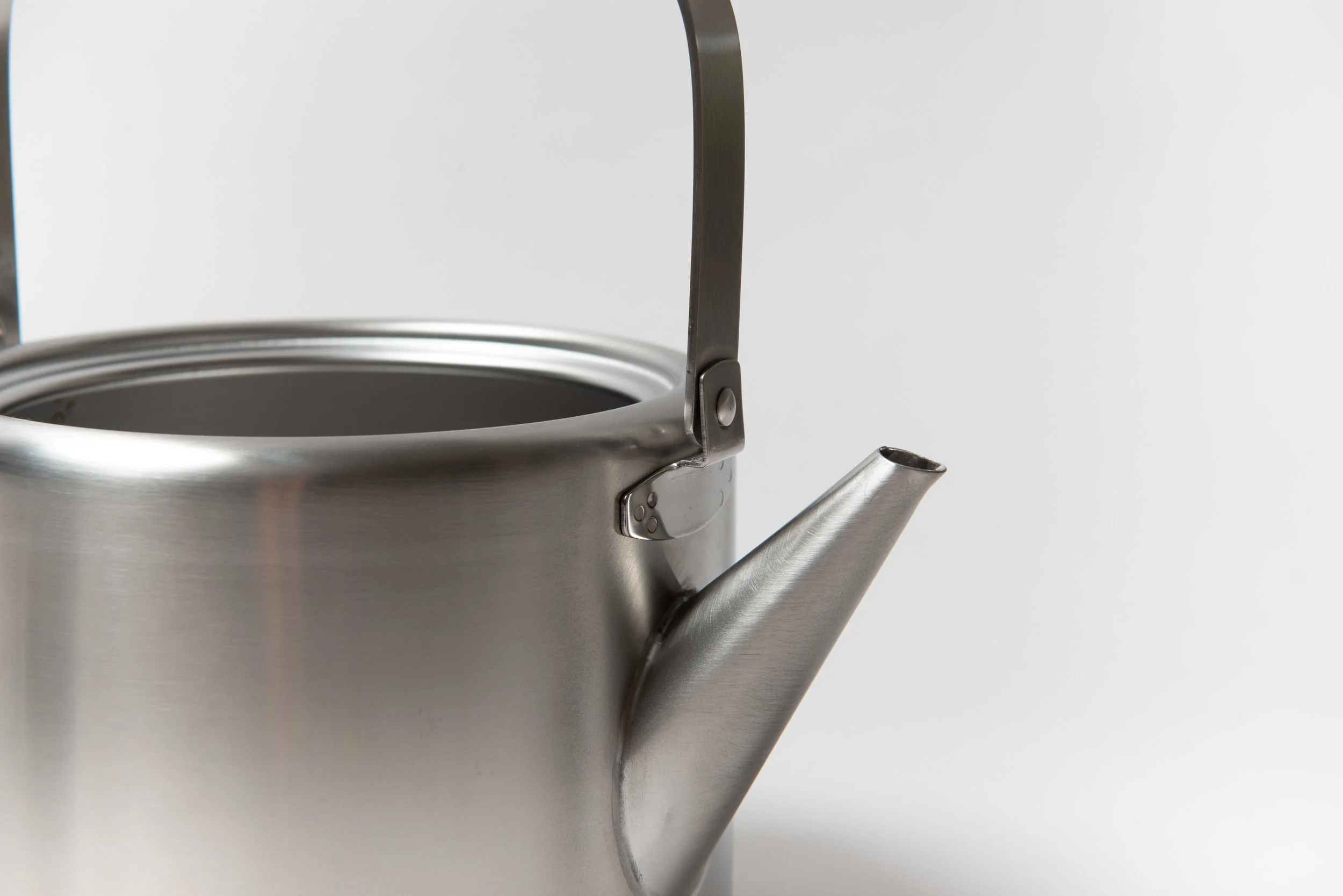 Native&Co-Stainless-Steel-Kettle-3.jpg