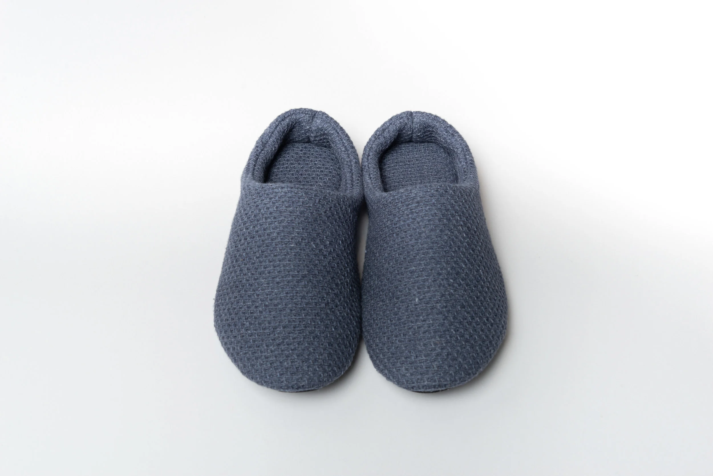 Native&Co-Vintag-Waffle-Slipper-3.jpg