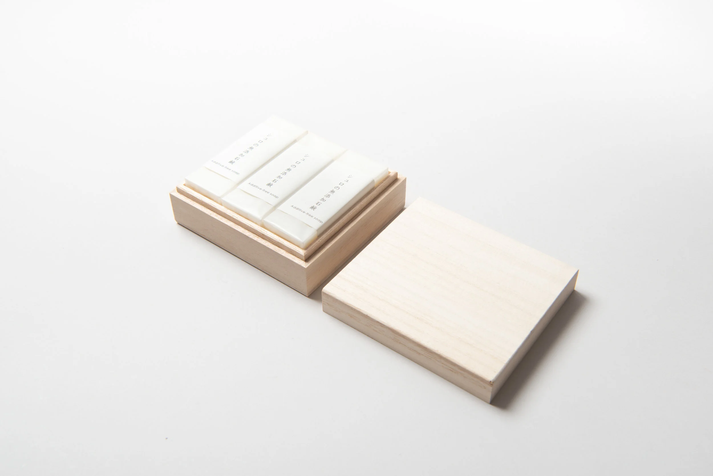 Native&Co-soap-wooden-box-set-8.jpg