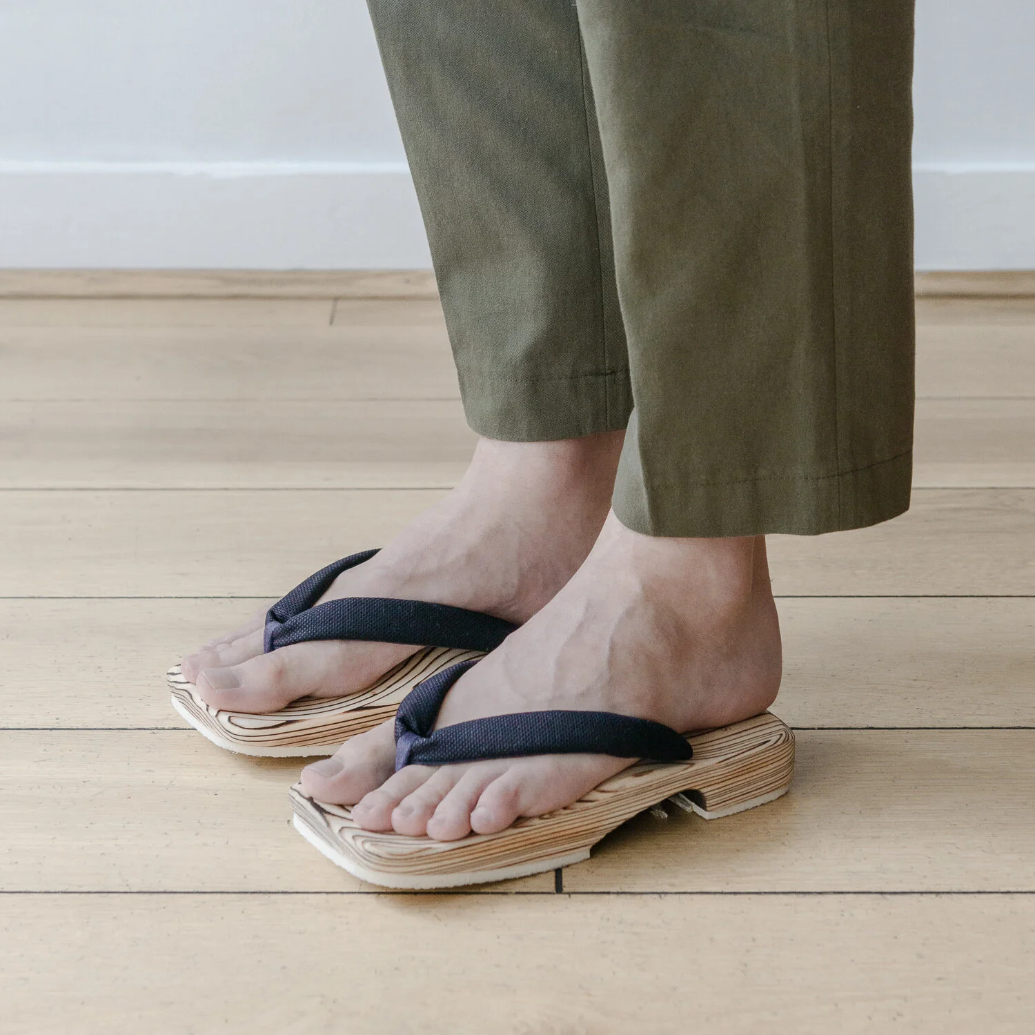 japanese wooden geta