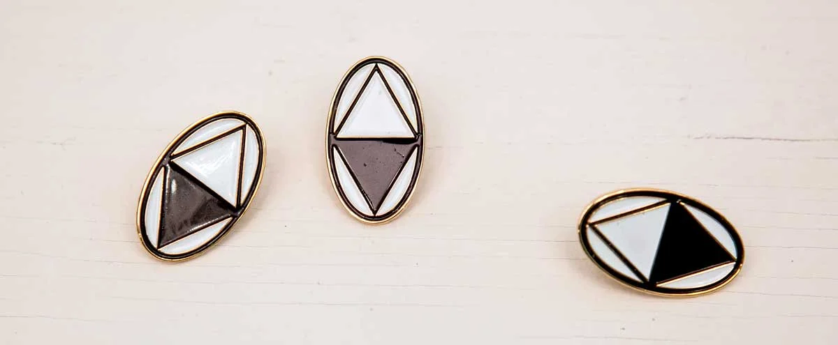 Simultaneous Planes, Inc. (SPIN-3) lapel pins circa 2014-2038 for registered time travelers. “You are now a registered time traveler with SIMULTANEOUS PLANES, INC. As a member of Simultaneous Planes, Inc. always wear this pin badge on your uniform so you may identify yourself to fellow time travelers throughout your journeys.”