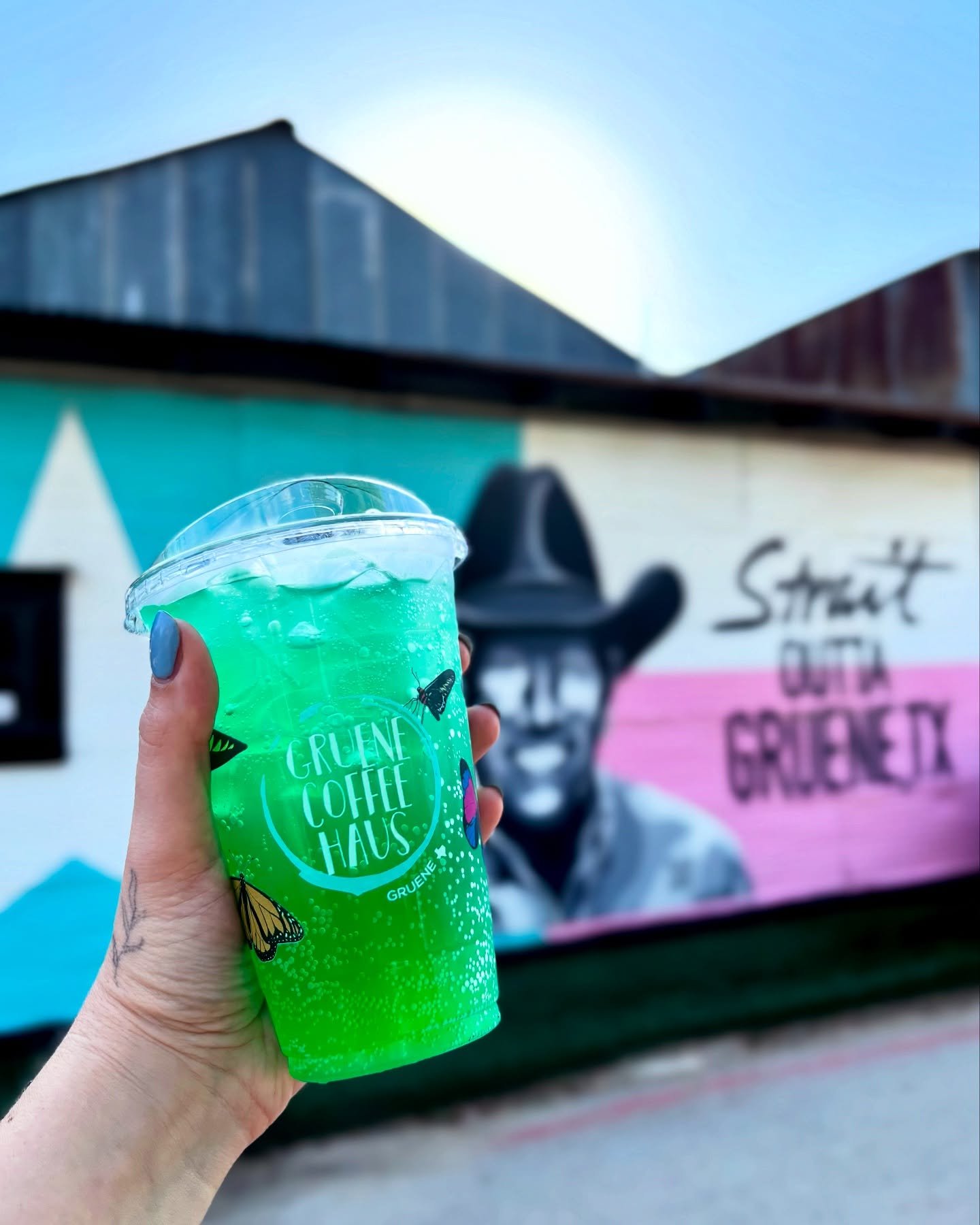 Summer came out to play and we have refreshments 🍏