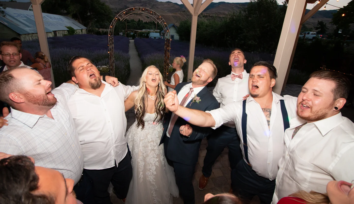 Gard Wedding-18.jpg