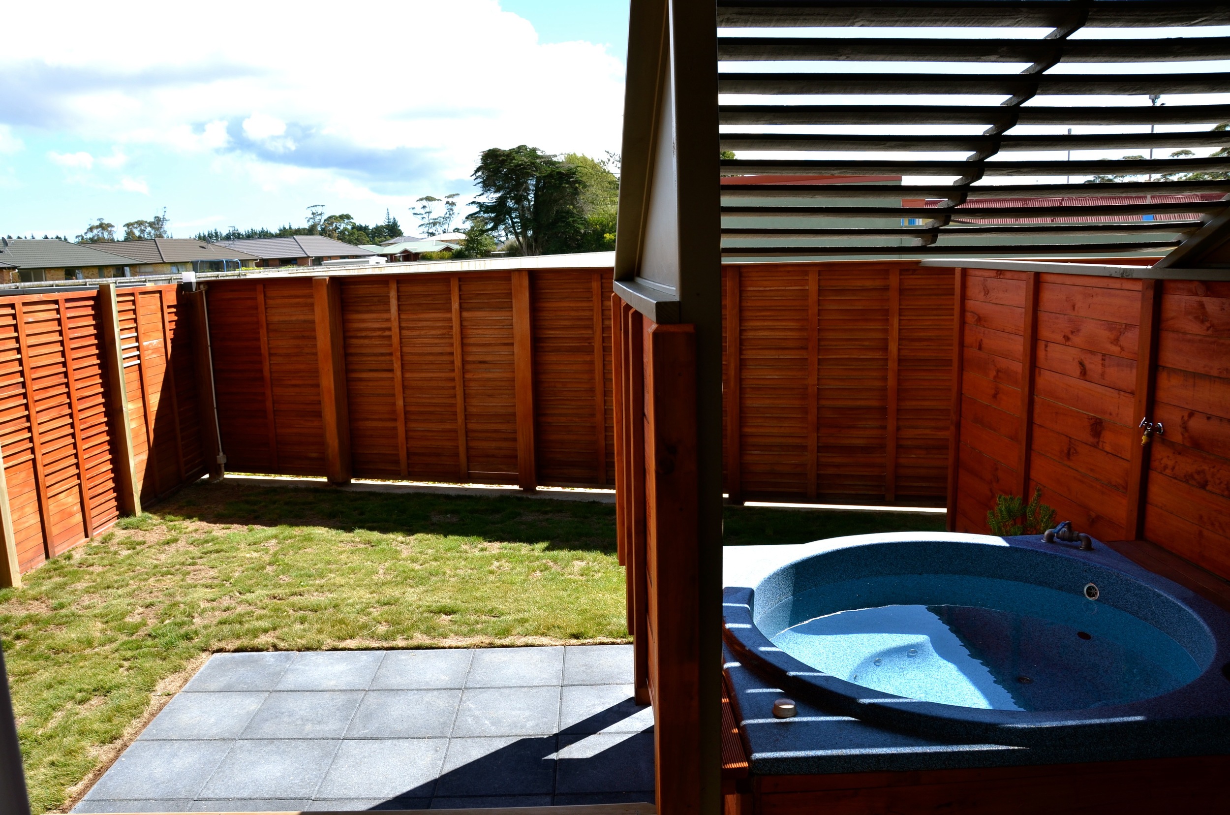 Parakai Hot Thermal Pools and Spa, Auckland, NZ — Parakai Springs Lodge