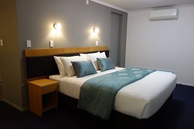 The Deluxe Room - Karaka 1.jpg