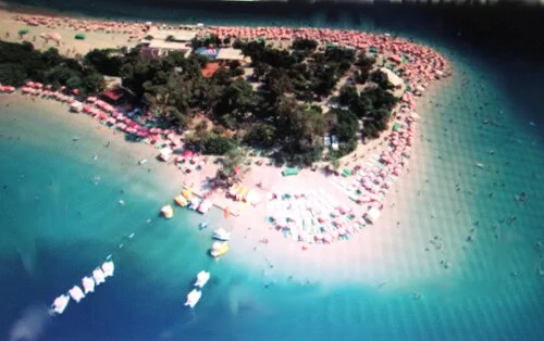 Ft penninsula umbrellas.jpg
