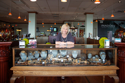 K.Hollis Jewelers is an Authorized Diamond Hybrid Jeweler