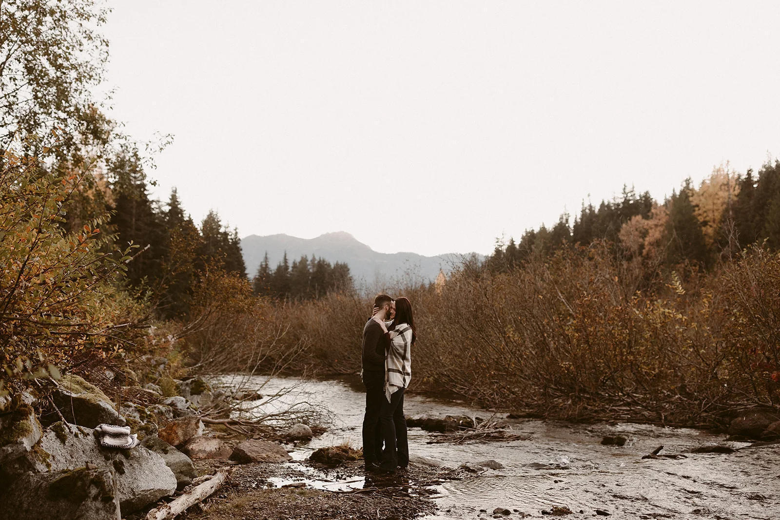 Ron + Lauren_Gold Creek Pond_10 20 2018_0063.jpg