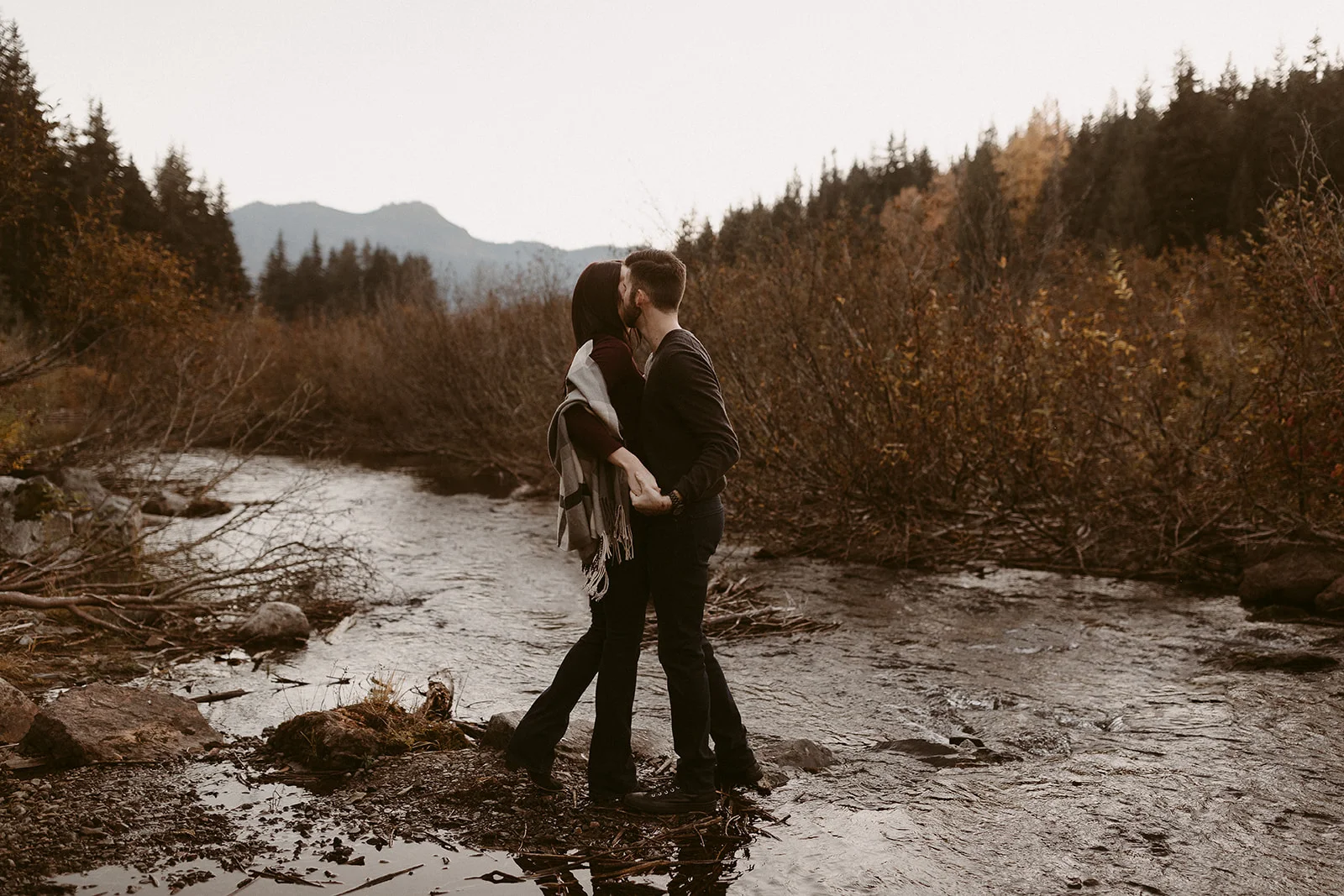 Ron + Lauren_Gold Creek Pond_10 20 2018_0084.jpg