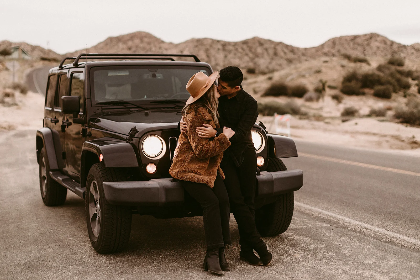 Jamie + Madison_Joshua Tree_2019_0085.jpg